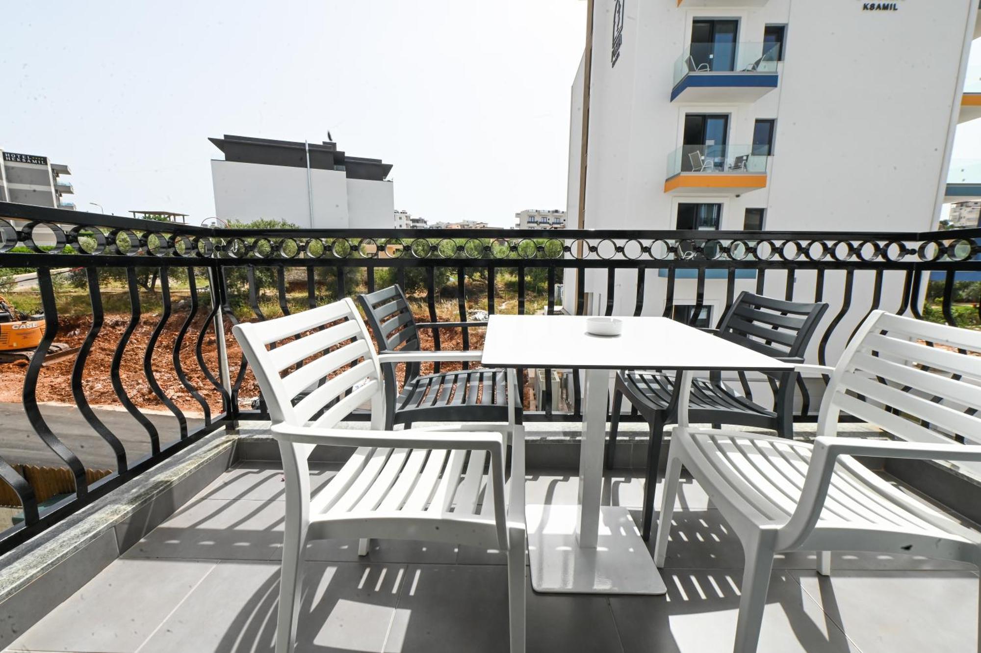 Bianco Hotel Ksamil Extérieur photo
