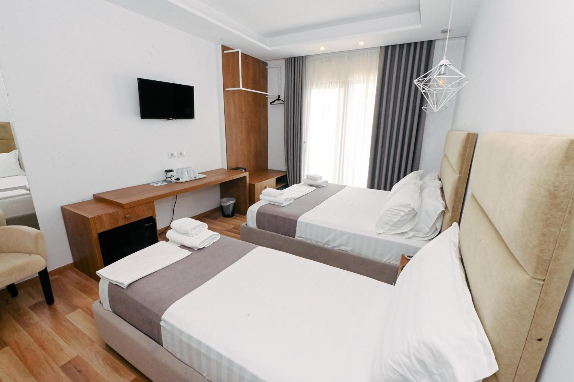 Bianco Hotel Ksamil Extérieur photo