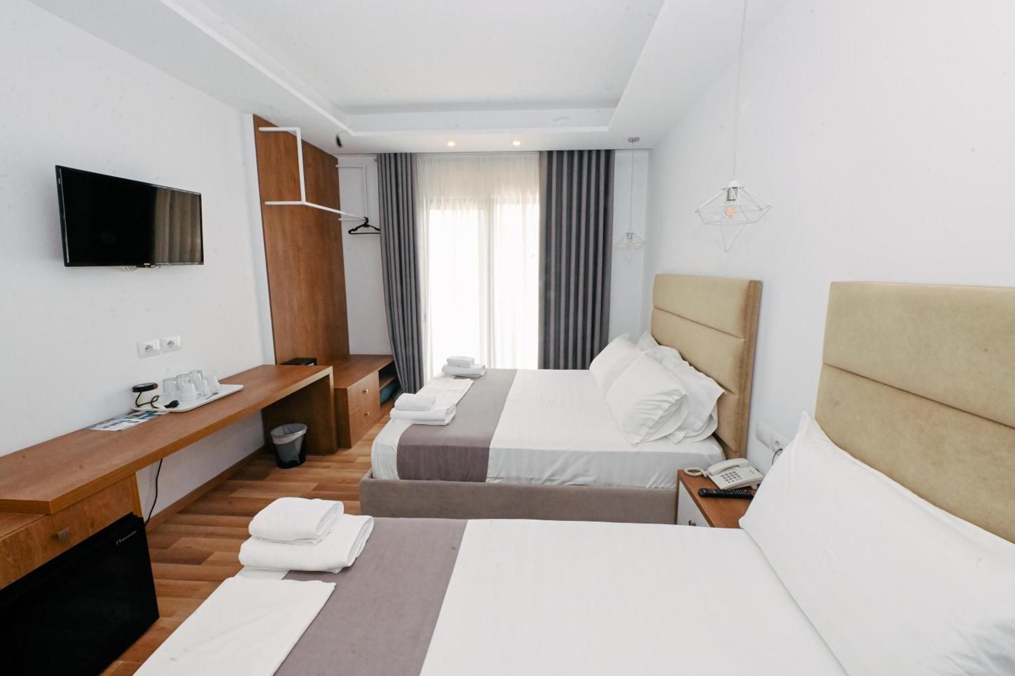 Bianco Hotel Ksamil Extérieur photo