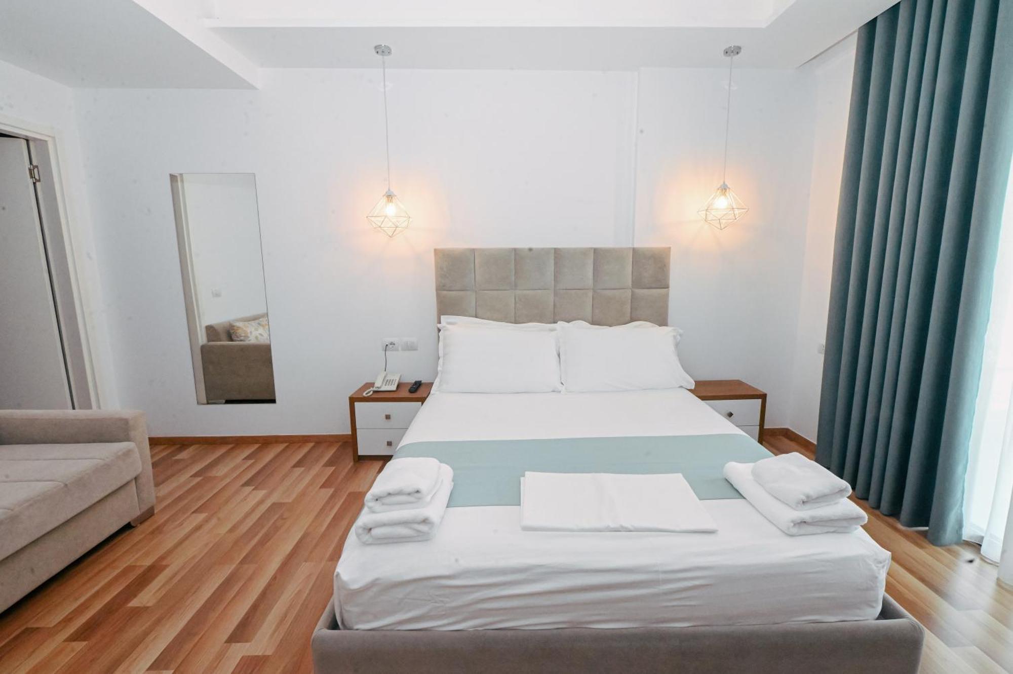 Bianco Hotel Ksamil Extérieur photo