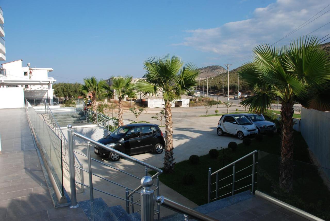 Bianco Hotel Ksamil Extérieur photo