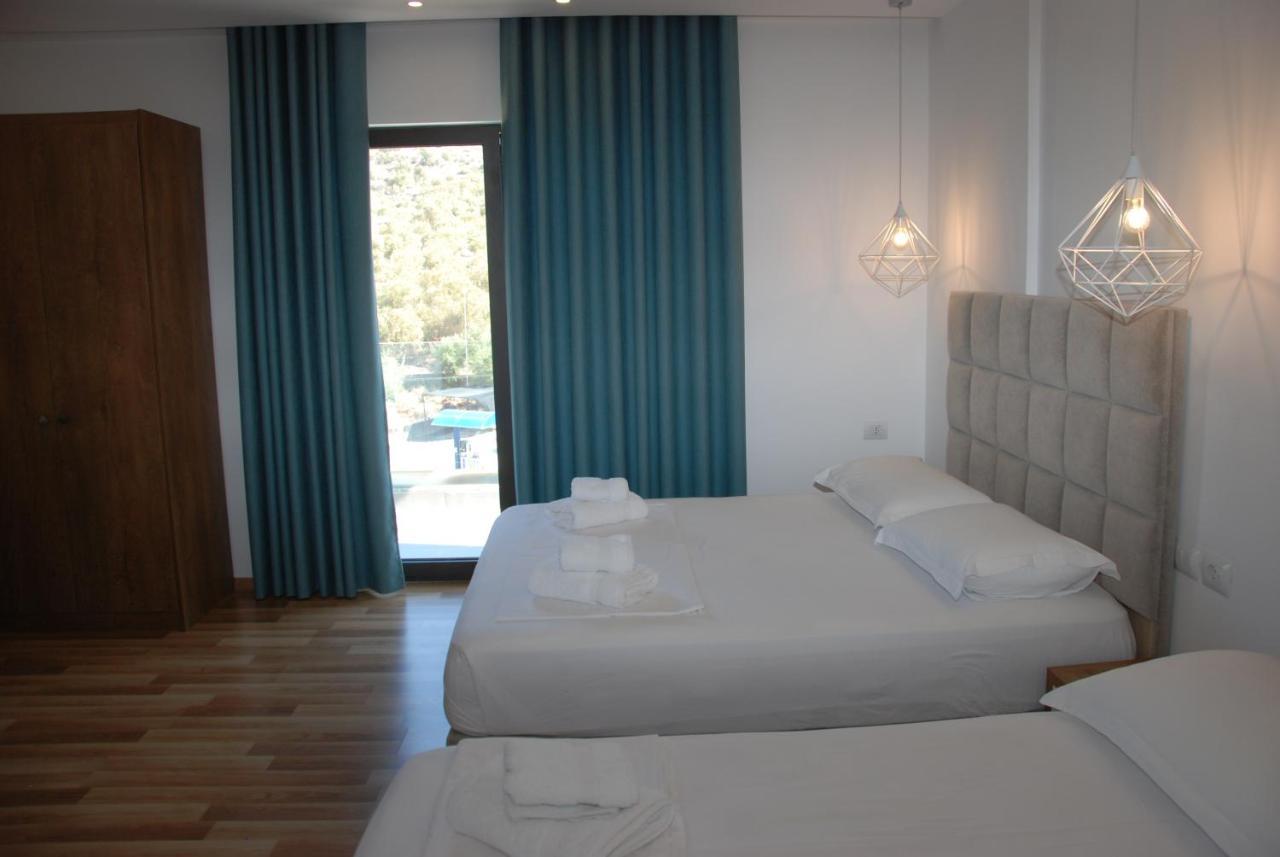 Bianco Hotel Ksamil Extérieur photo